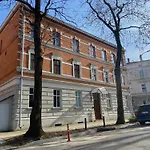 Butterfly Room - 15 Minutes To Gdansk Old Town & Sea